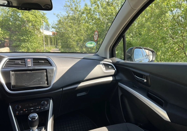 Suzuki SX4 S-Cross cena 64990 przebieg: 140000, rok produkcji 2018 z Brok małe 704